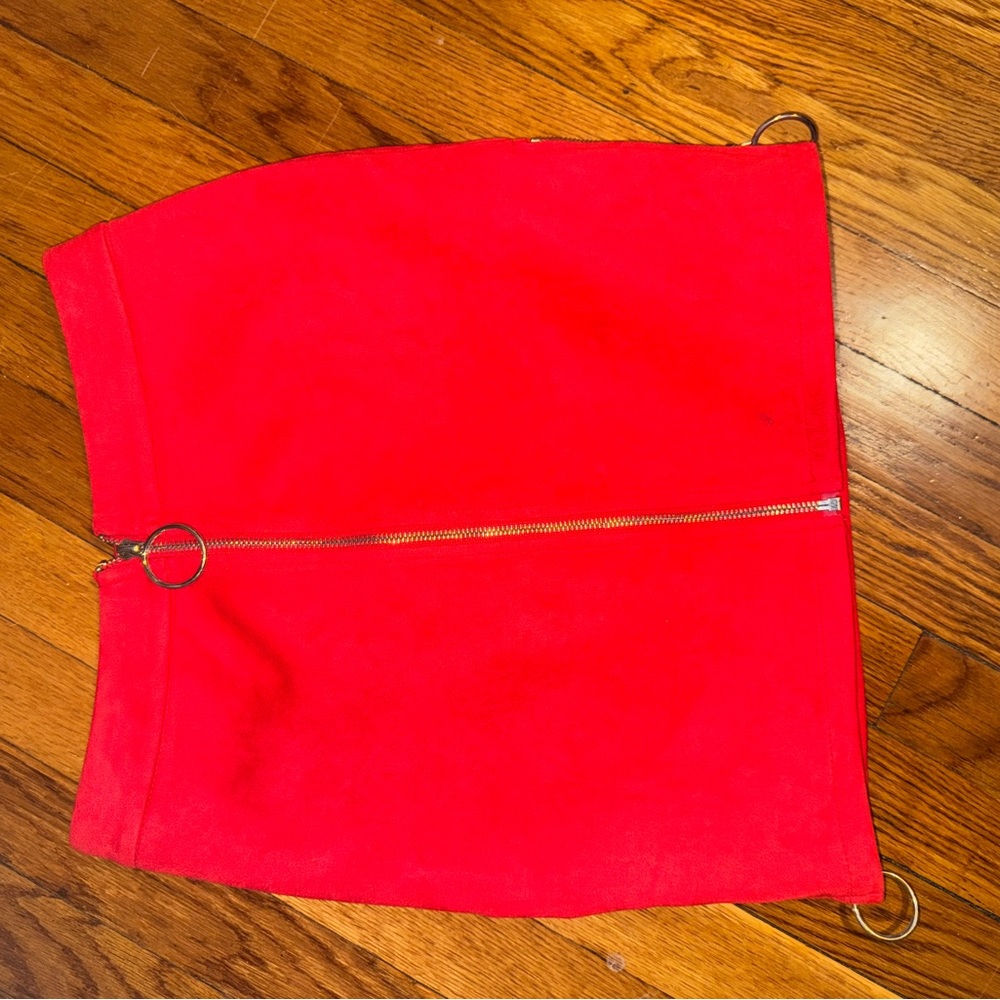 Red Velvet 70s style fitted skirt